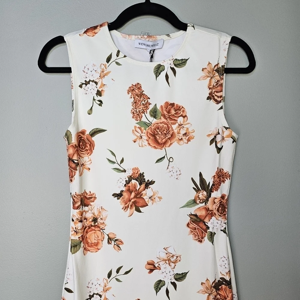 WeWoreWhat MUSCLE TANK MIDI DRESS NEUTRAL FLORAL IVORY MULTI, Size Small